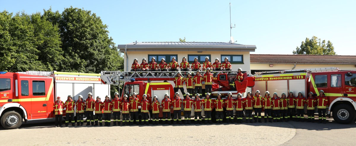 Mannschaftsfoto der Einsatzabteilung der Freiwilligen Feuerwehr Munderkingen